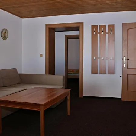 Chaloupka Slamenka Lodge *