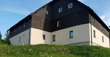 Chaloupka Slamenka Loučná pod Klínovcem